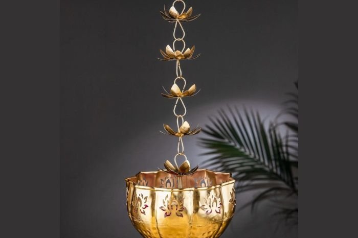 Manufacturer, Exporter, Importer, Supplier, Wholesaler, Retailer, Trader of Diwali Decorative items in New Delhi, Delhi, India.